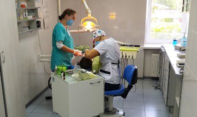 Стоматологічний кабінет Стоматолог