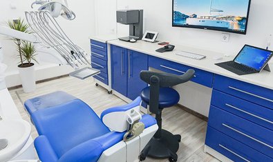 Стоматологія Dental Center