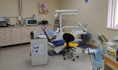 Стоматологія Dental Lux