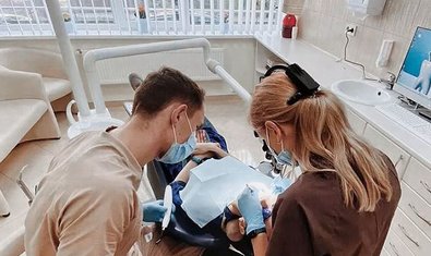 Стоматологія Dental Story