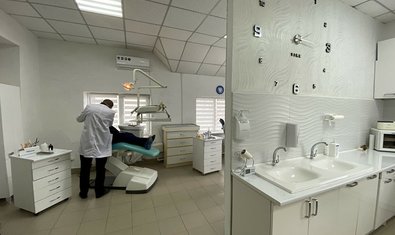 Стоматологія Dentalux LM