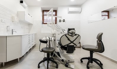 Стоматологія Dentistree Dental Boutique