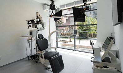 Стоматологія Dynasty Dental Clinic