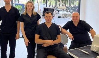 Стоматологія Implant Dental на Пасічній