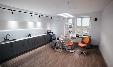 Стоматологія Kobryn Family Dental