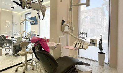 Стоматологія Laguna Dental Clinic