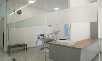 Стоматологія Marukha Dental Clinic