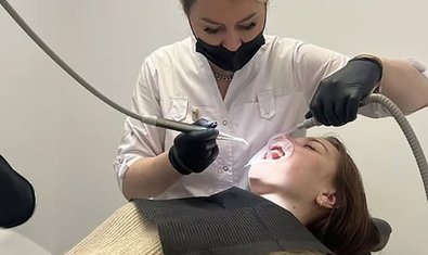 Стоматологія Olegivna dental clinic