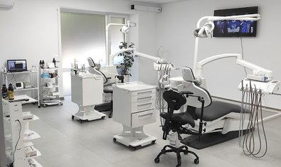 Стоматологія White Dental Clinic