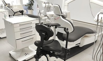 Стоматологія White Dental Clinic