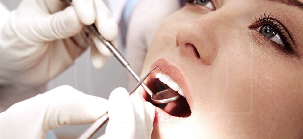 Консультация врача стоматолога-пародонтолога