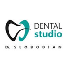 Стоматологія Dental Studio by dr. Slobodian - логотип