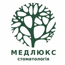 Стоматологія Медлюкс - логотип