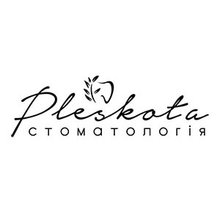 Стоматологія Pleskota - логотип