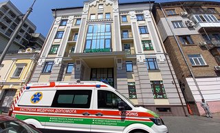 Стоматологія ADONIS на Подолі