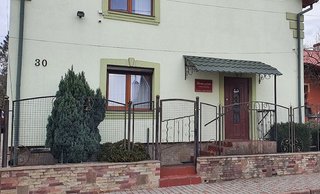 Стоматологія Дент-Арт