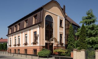Стоматологія Каленчук Клінік