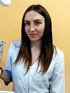 Комбарова Юлия Владимировна