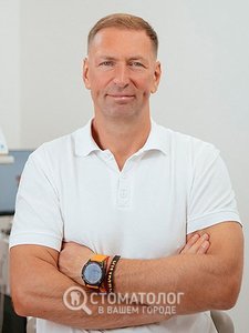 Ухач Роман Тарасович Ухач Роман Тарасович