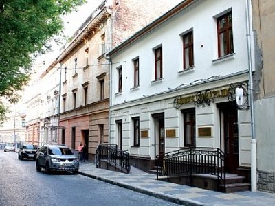 Пародент, стоматология на Чайковского Пародент, стоматология на Чайковского