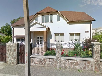 Стоматологія ФОП Шішола Янош Янович Стоматологія ФОП Шішола Янош Янович