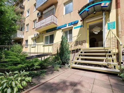 Стоматологія Гук Дента Л